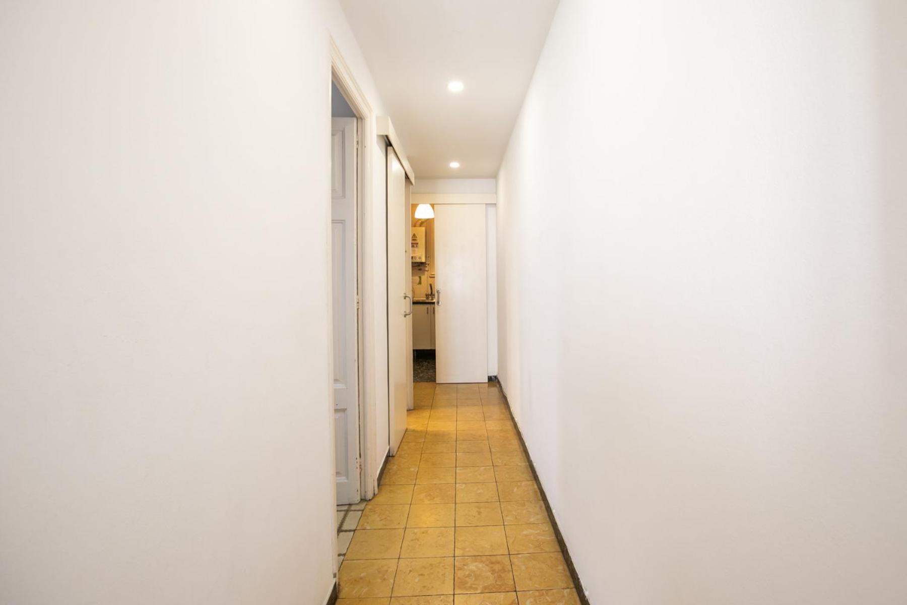 31par1008 - Mediterranean Style Apartment *