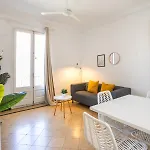 31Par1110 - Mediterranean Style Apartment